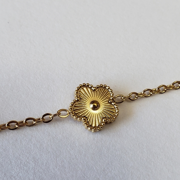 Stainless Steel Hot Gold Plated Clover Charm Bracelet Luxury - Picture 7 of 7